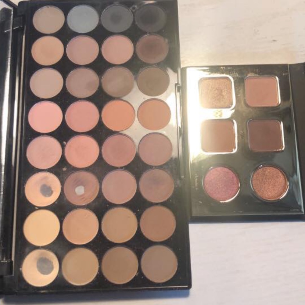 Eyeshadow palettes